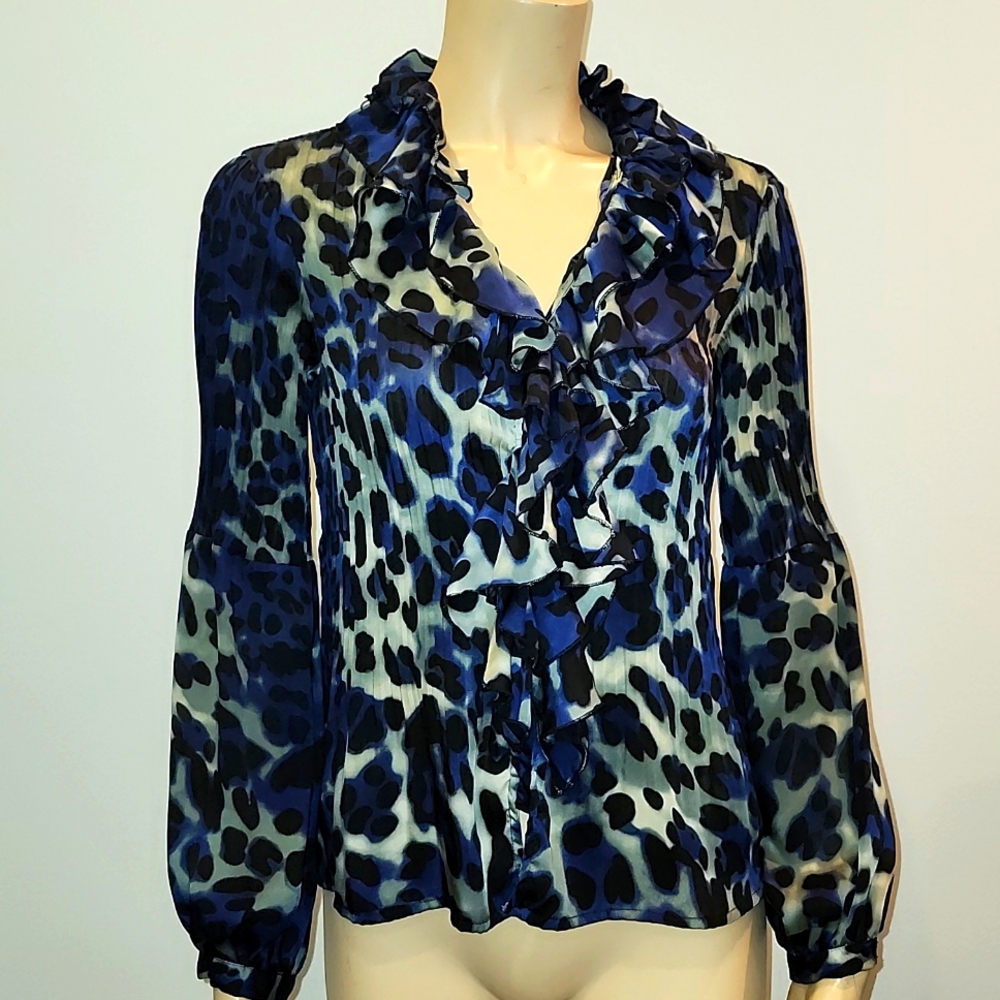 Sunny Leigh Animal print long sleeve button down blouse size PP = XS